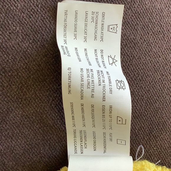 NWT yellow sweater - Picture 7 of 8